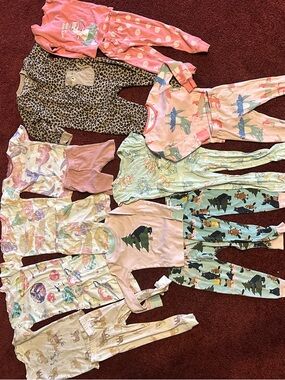 Girls 2T pj lot! Various brands